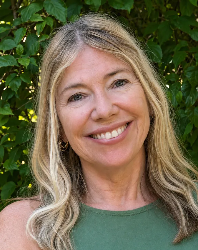 Julie Swift, Founder of SuperWomb